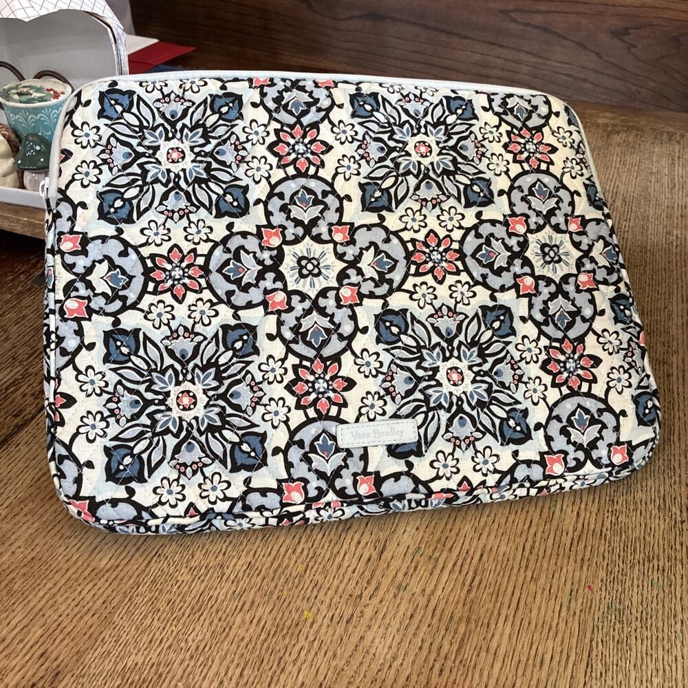 Vera Bradley Quilted Laptop Zip Around Case 14X11 LISBON Gray Blue Coral Pink - Picture 7 of 9